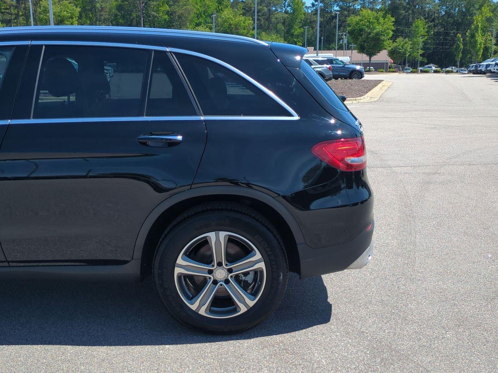 Used 2017 Black Mercedes-Benz GLC 300 image 11