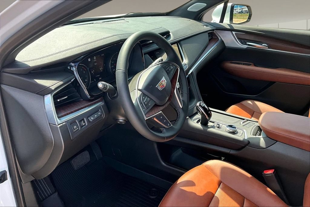New 2026 Crystal White Tricoat Cadillac Premium Luxury image 6