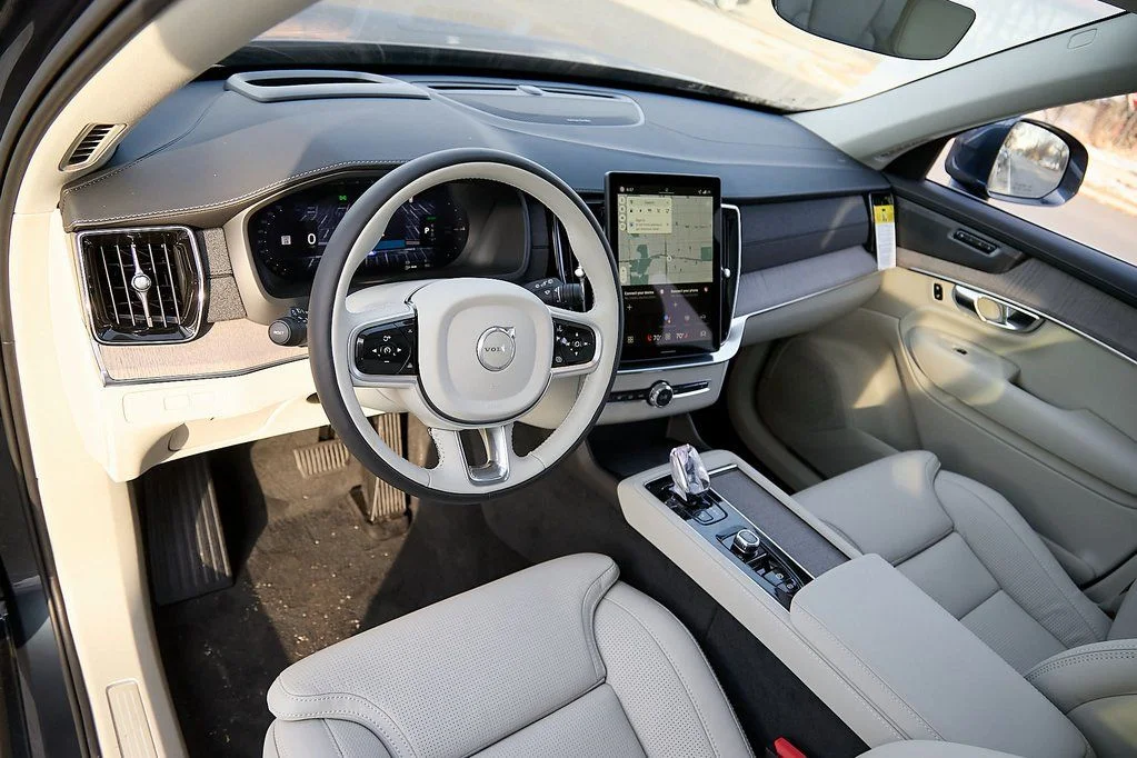 New 2026 Denim Blue Volvo Ultra image 11