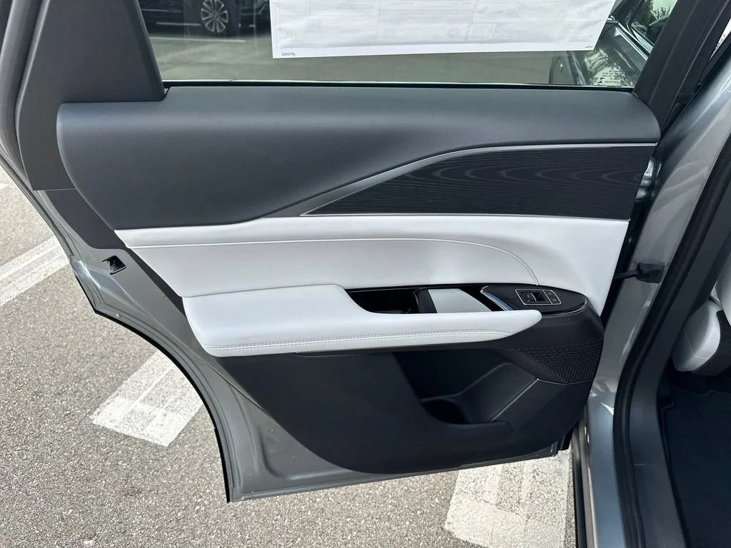 New 2026 Argent Silver Metallic Cadillac Sport image 33