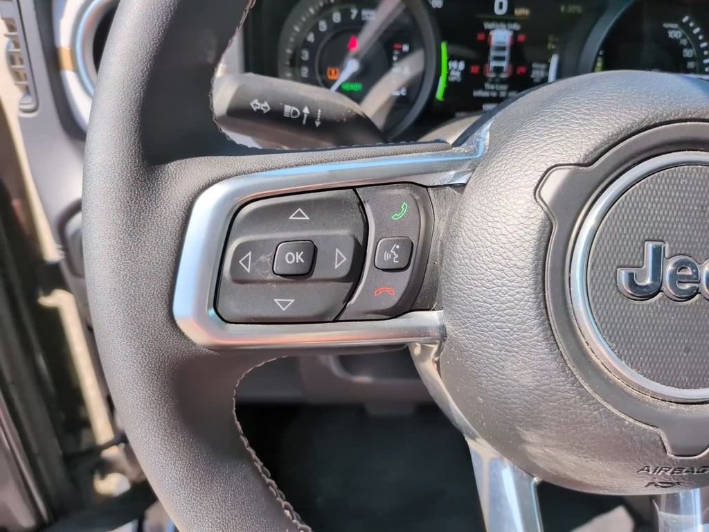 Used 2025 Gray Jeep Sahara 4xe image 24