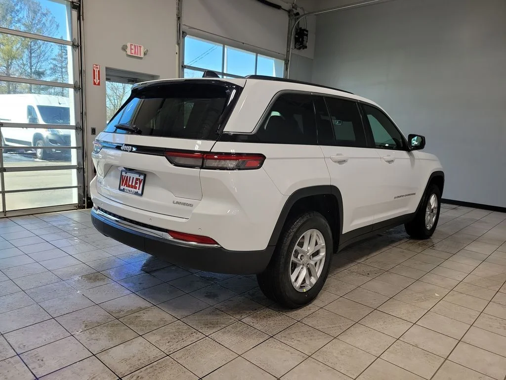 New 2026 Bright White Clearcoat Jeep Laredo X image 5