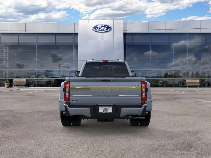 New 2026 Glacier Gray Metallic Tri-Coat Ford King Ranch image 30
