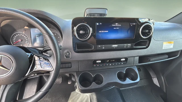 Used 2025  Mercedes-Benz Passenger 170 WB image 18