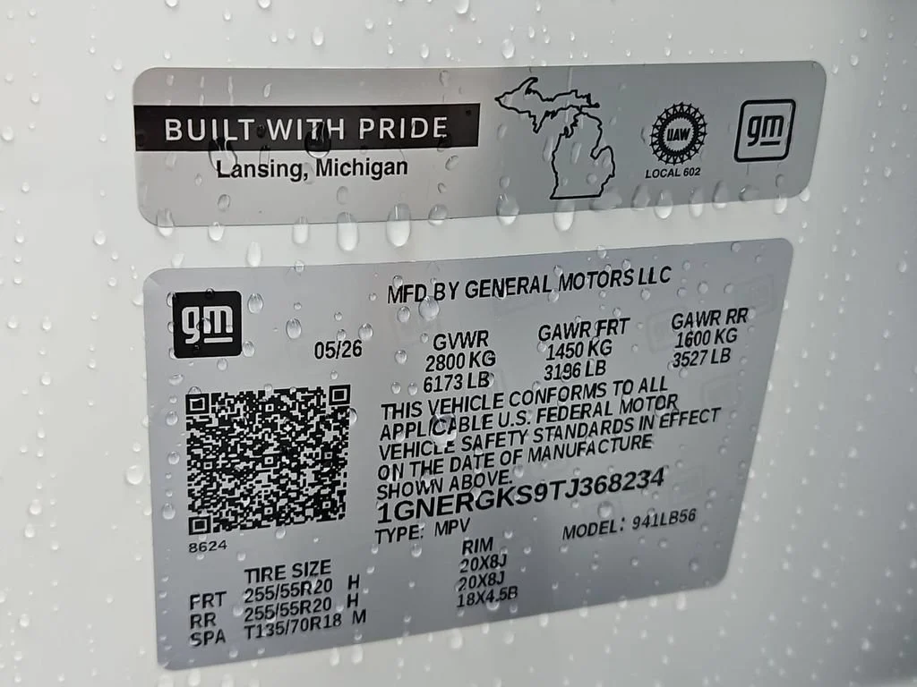 New 2026 Summit White Chevrolet LT image 26