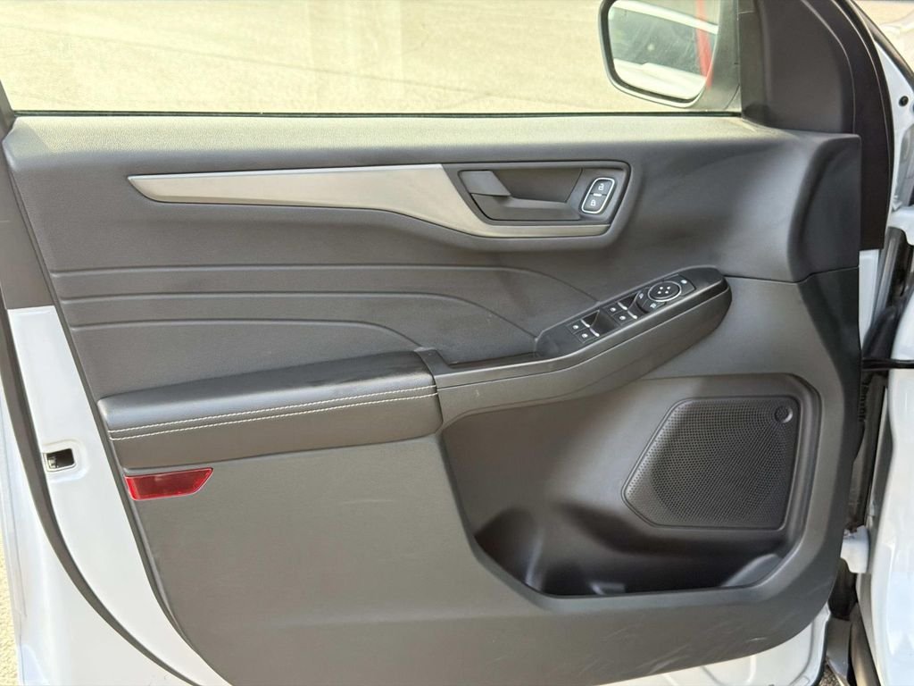 Used 2025 Silver Ford Active image 20