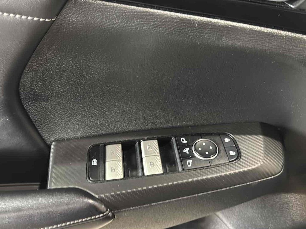 Used 2024 Black Mitsubishi SE Black Edition image 31