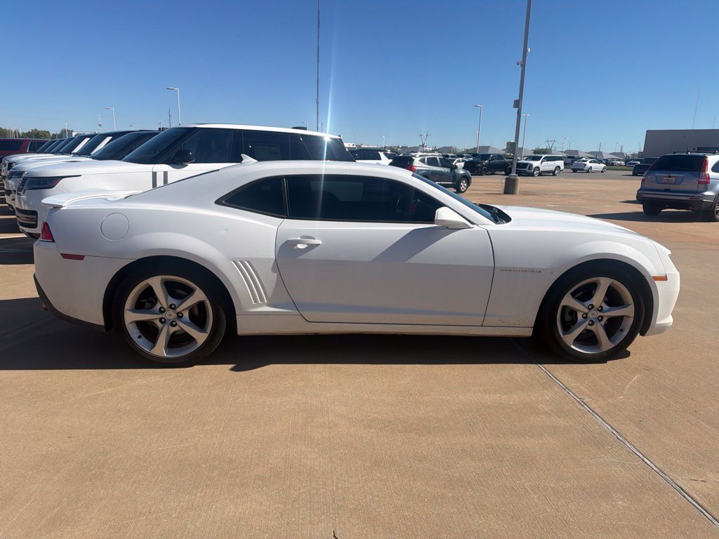 Used 2015 White Chevrolet 1LT image 3