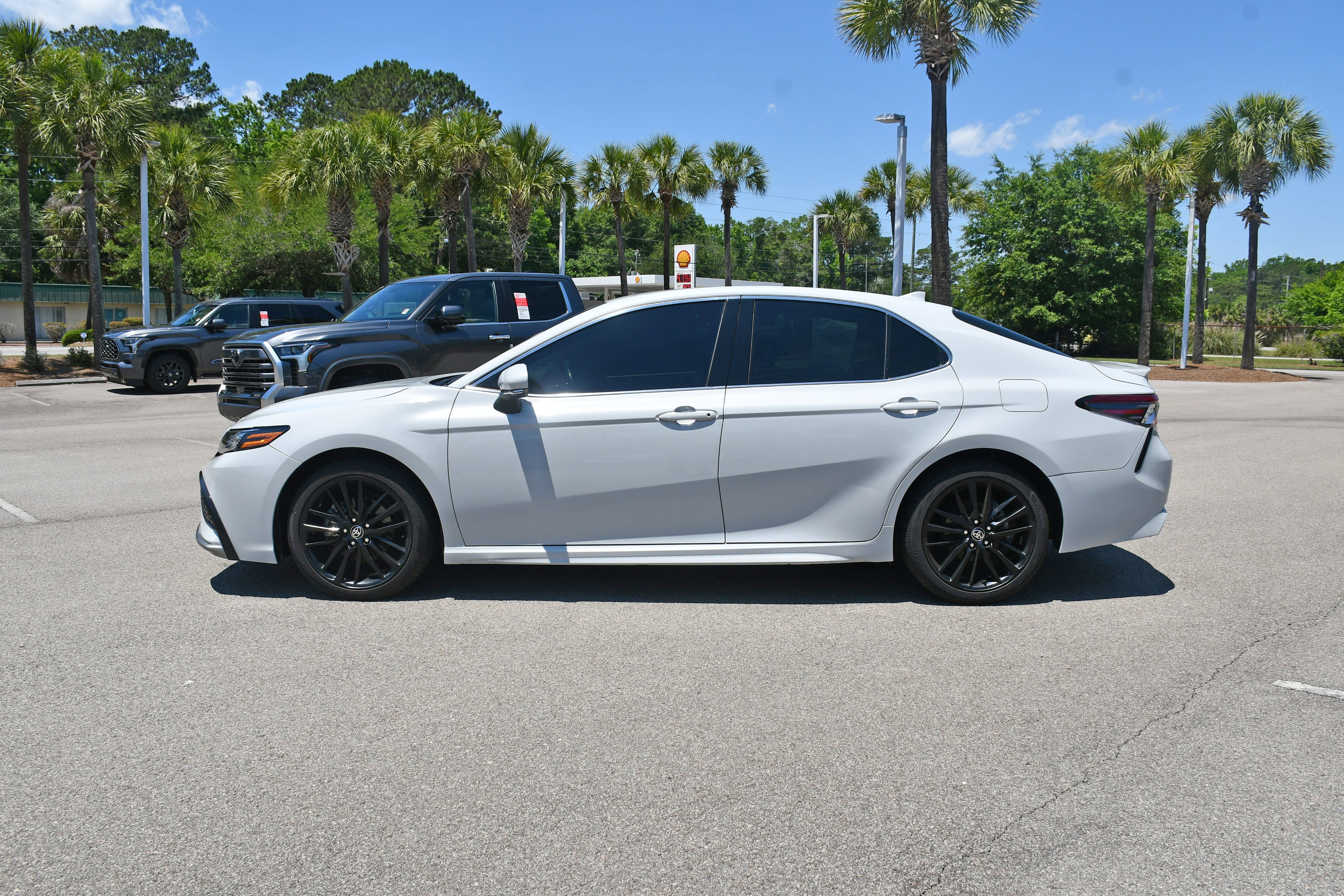 Used 2023 White Toyota XSE image 4