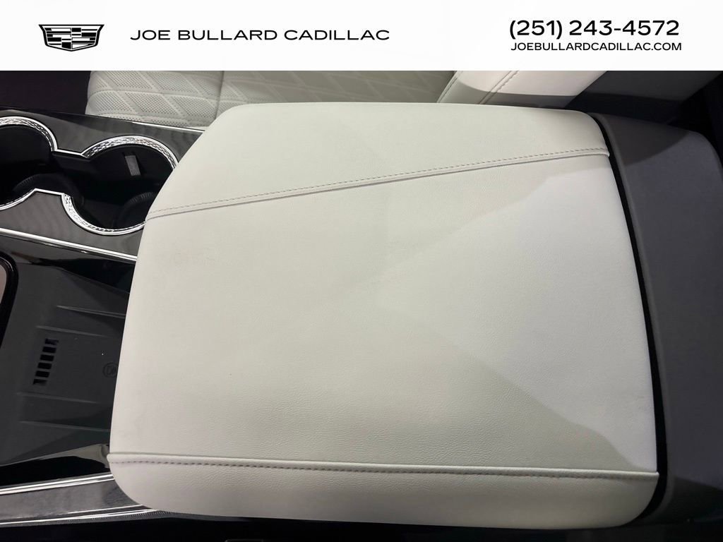 2026 Cadillac Escalade IQL Luxury - Photo 38