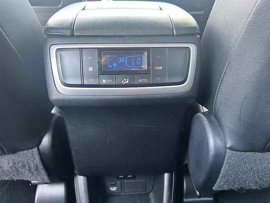 Used 2018 Celestial Silver Metallic Toyota XLE image 31