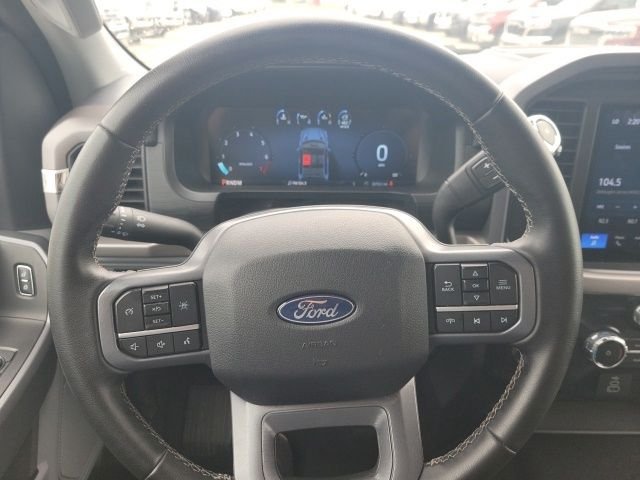 Used 2025 Gray Metallic Ford XLT image 16