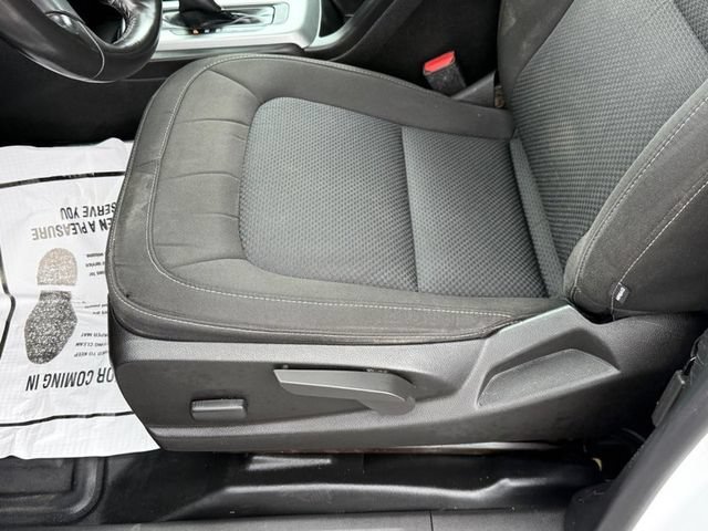 Used 2022 Summit White Chevrolet LT image 14