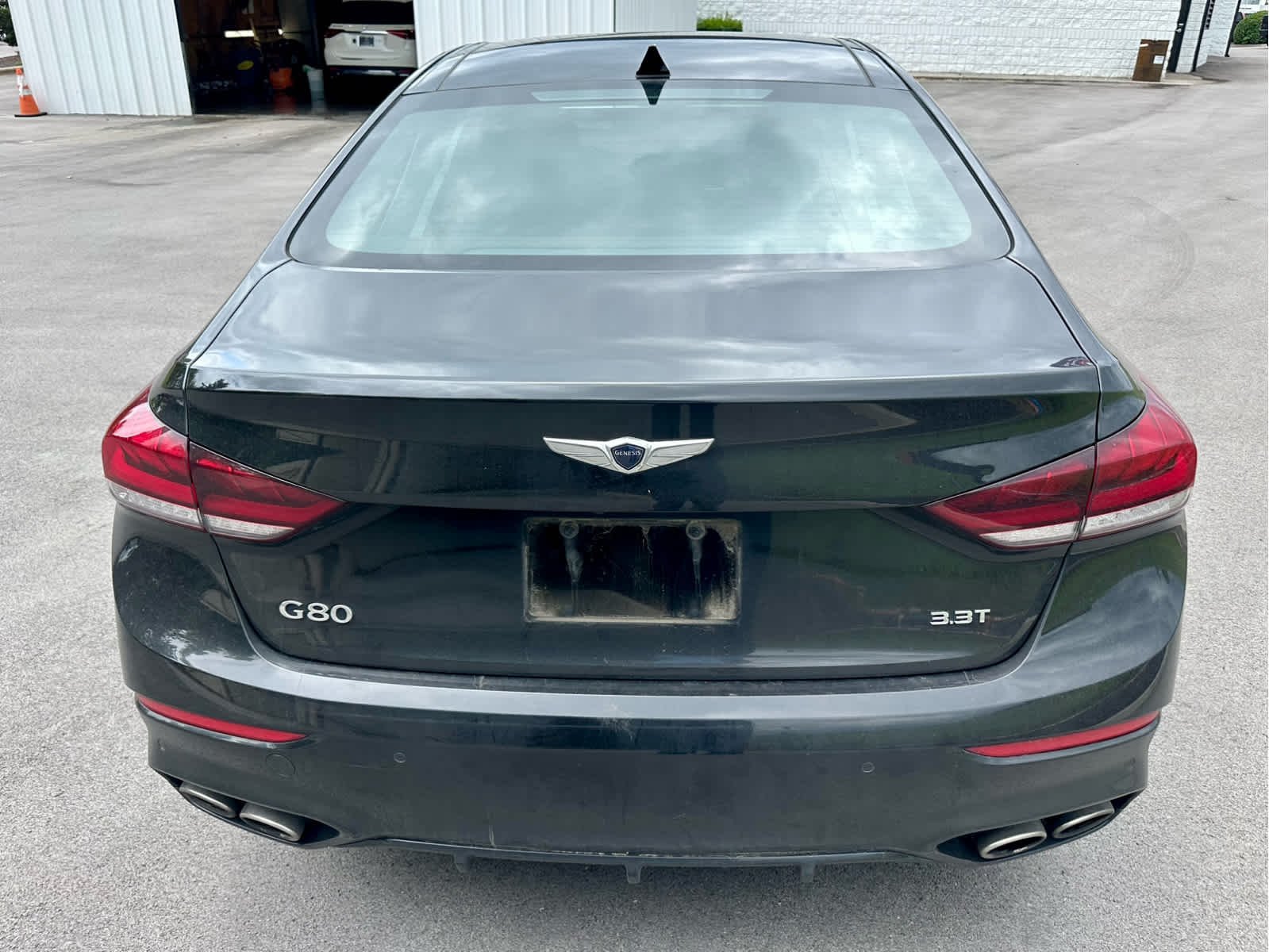 Used 2019 Victoria Black Genesis 3.3T Sport image 6