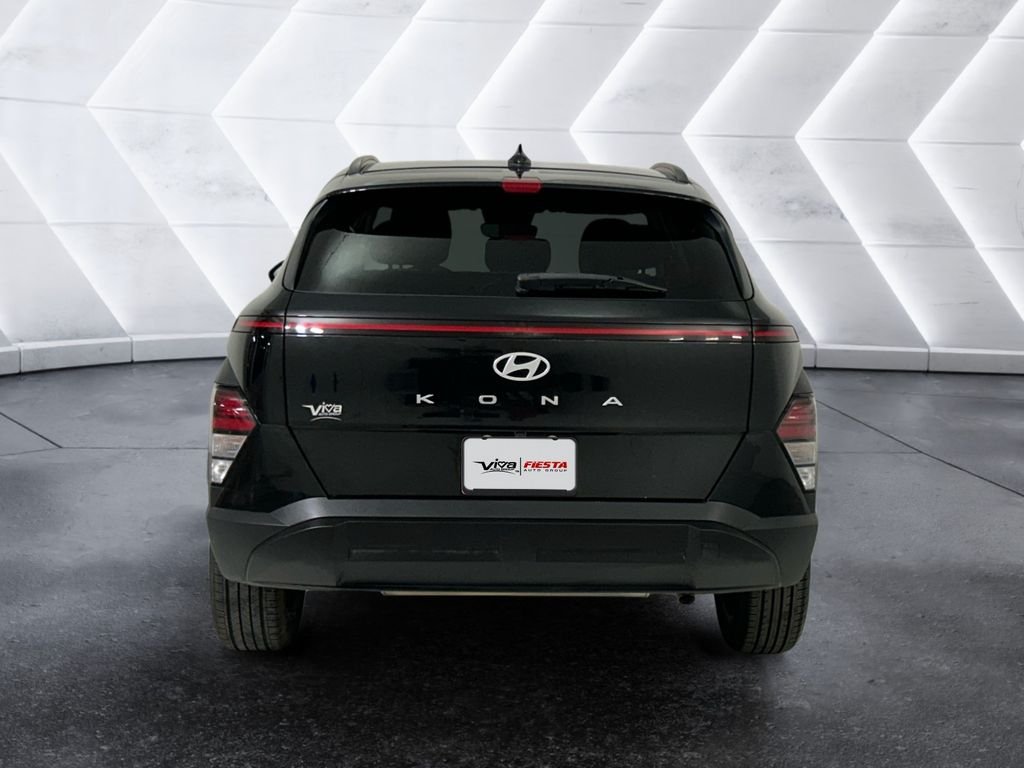 Used 2024 Black Hyundai SEL image 5