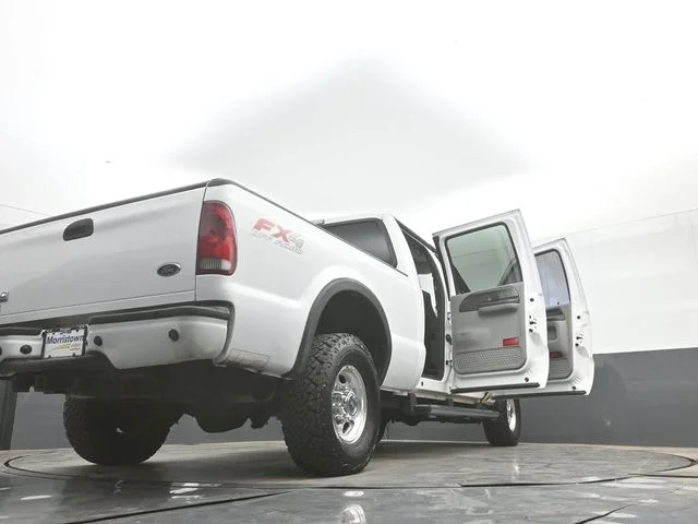 Used 2004 Beige Ford XLT image 51