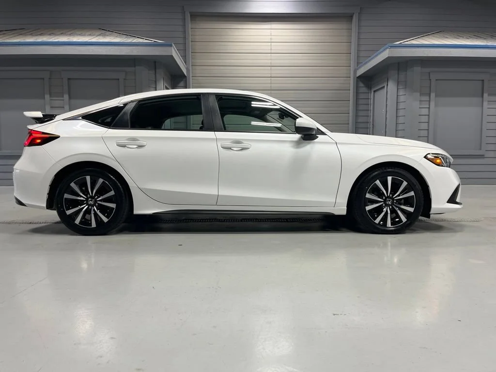 2024 Honda Civic Hatchback EX-L - Photo 41