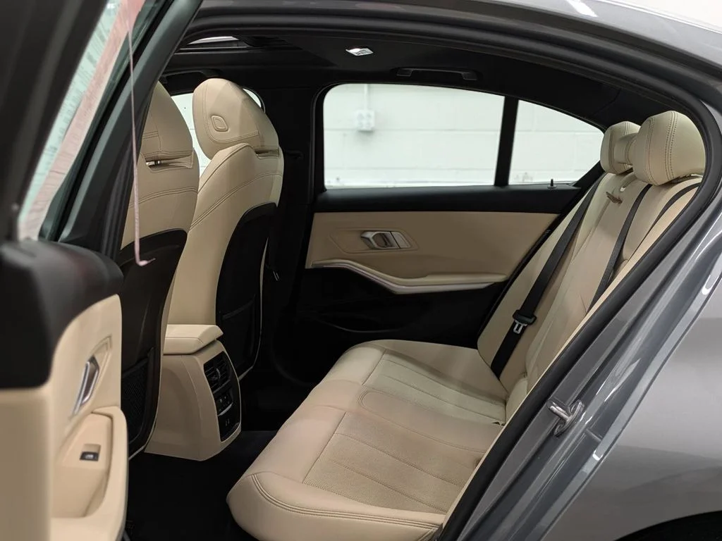 2023 BMW 3 Series 330i - Photo 39
