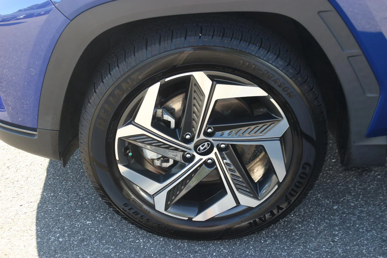 Used 2022 Blue Hyundai Limited image 43