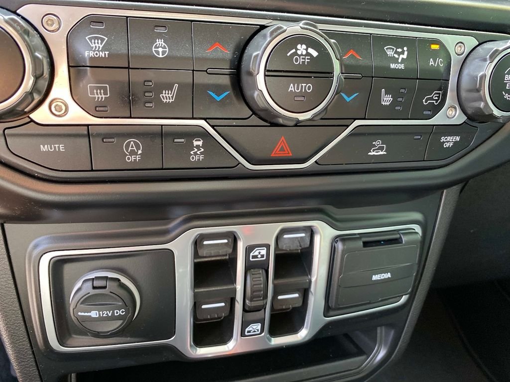 Used 2023 Black Jeep Willys image 19