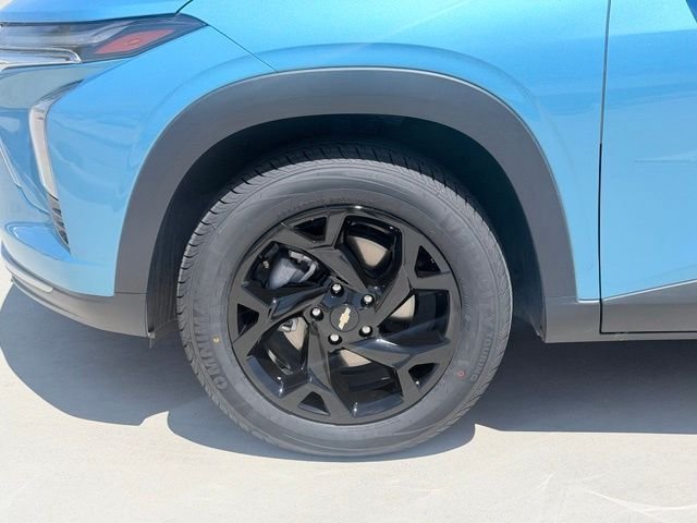 2025 Chevrolet Trax LT - Photo 32