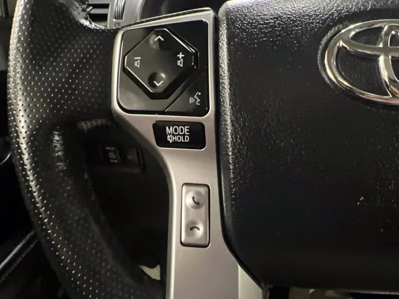 Used 2024  Toyota SR5 Premium image 22
