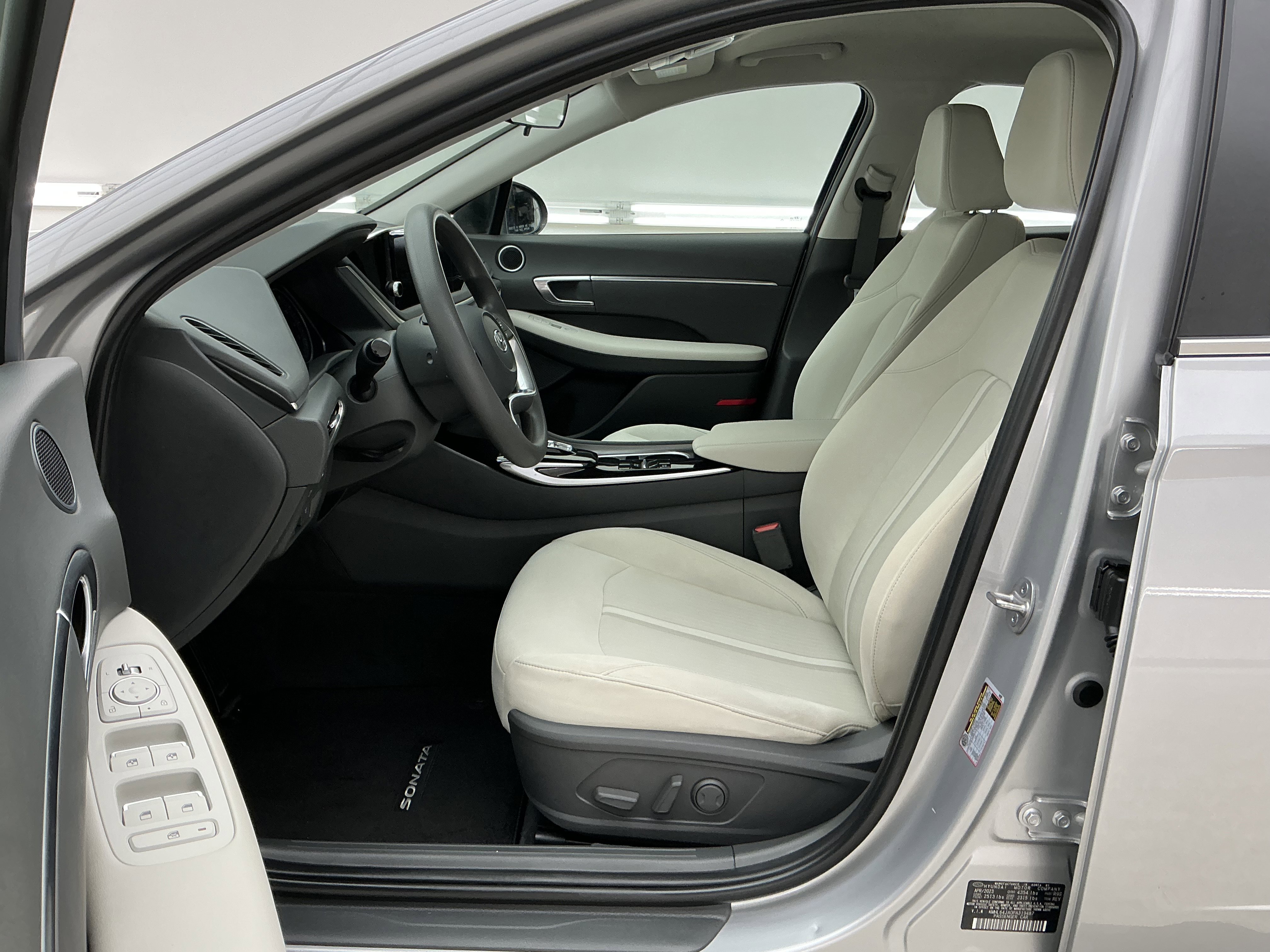 Used 2023 Curated Silver Hyundai SEL image 17