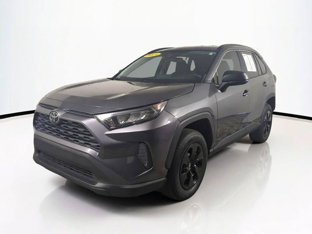 2021 Toyota RAV4 LE - Photo 9