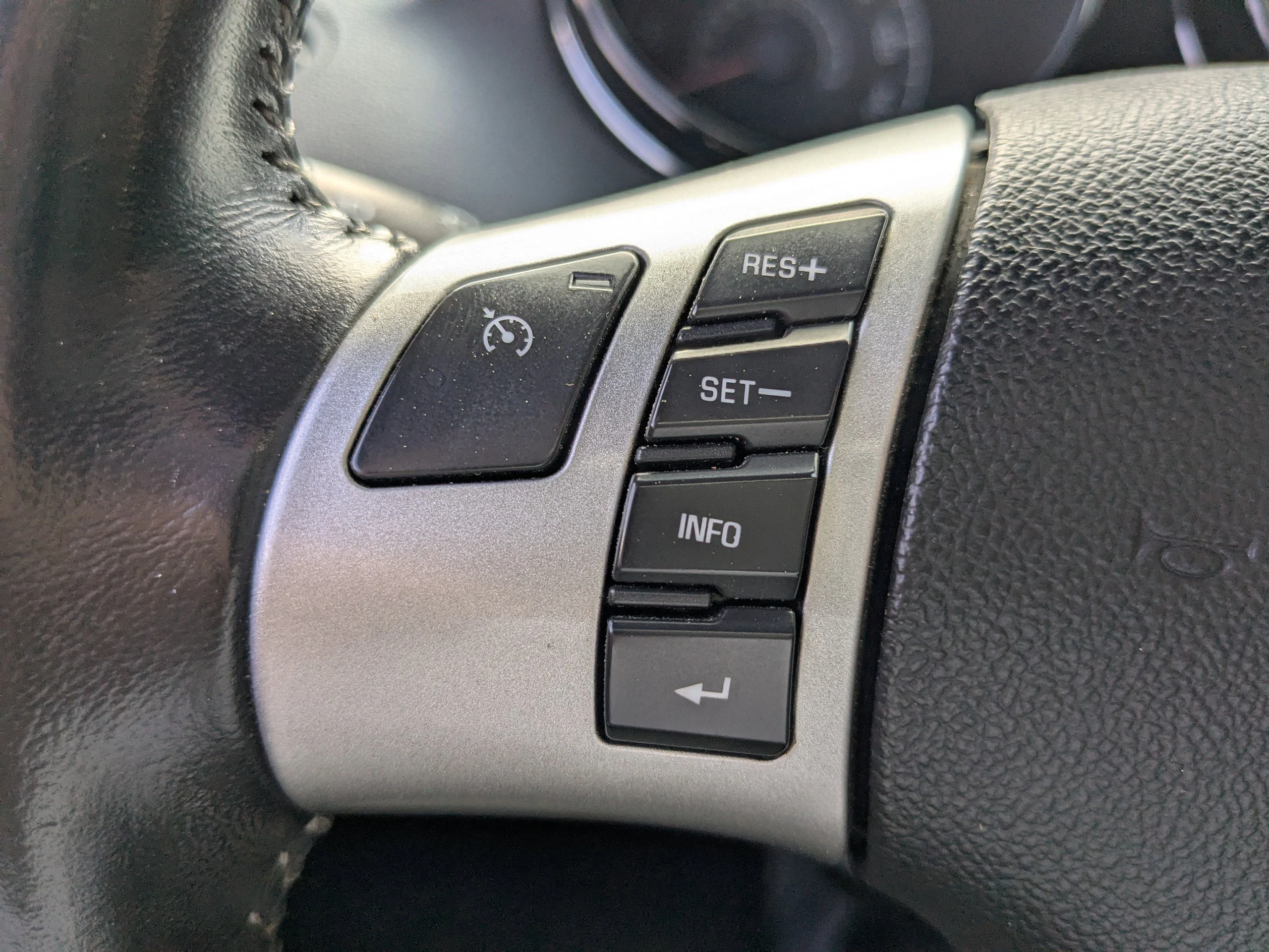 2008 Saturn Sky Roadster - Photo 19