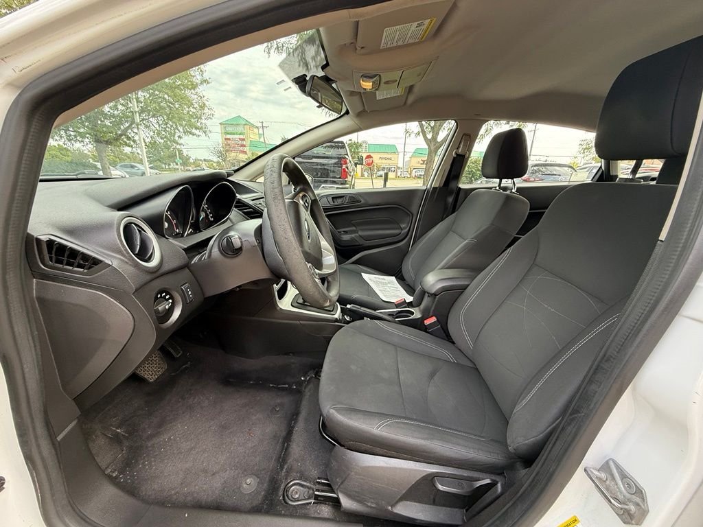 Used 2019 White Ford SE image 11