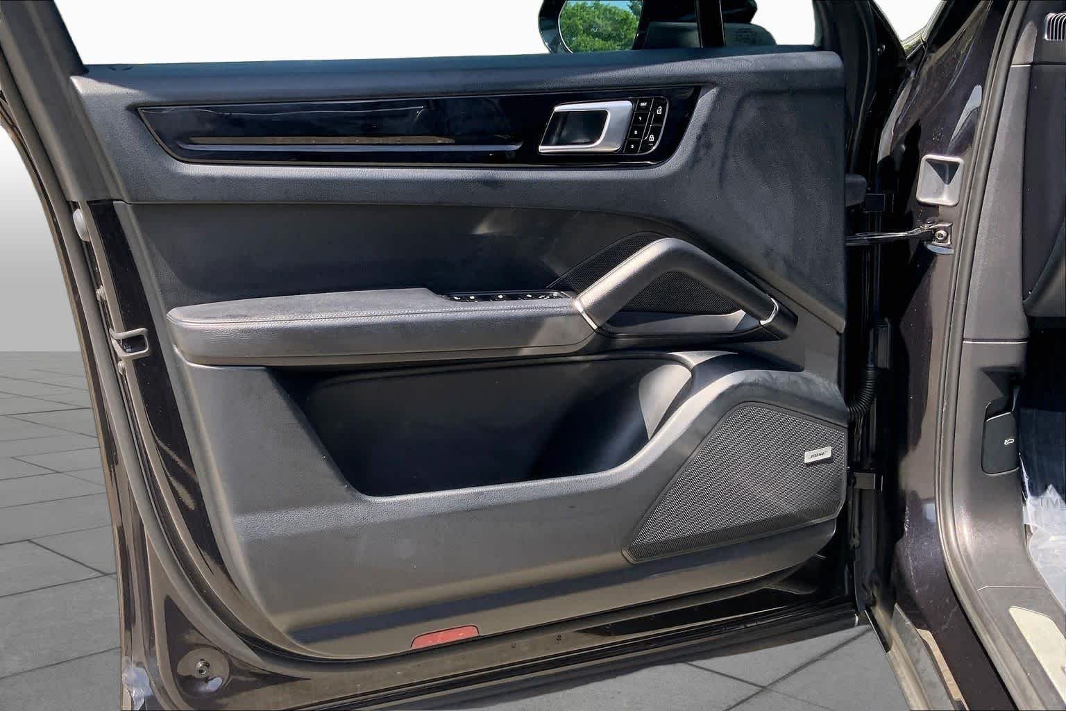 Used 2019 Black Porsche  image 22