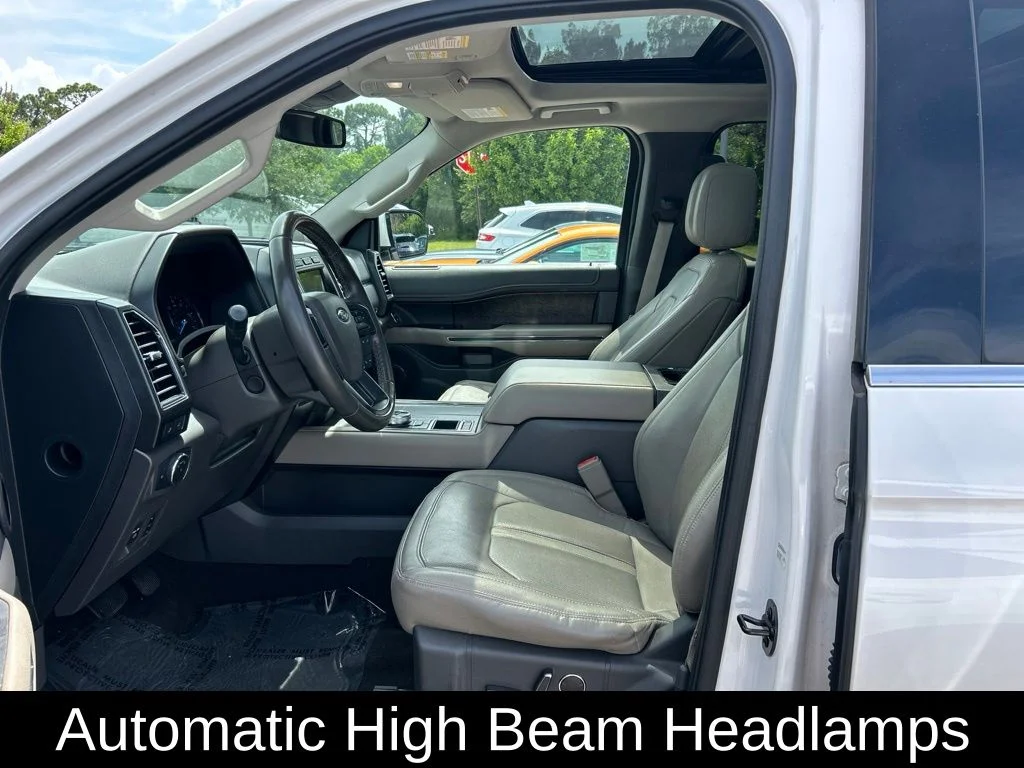 Used 2019 White Platinum Clearcoat Metallic Ford Limited image 15