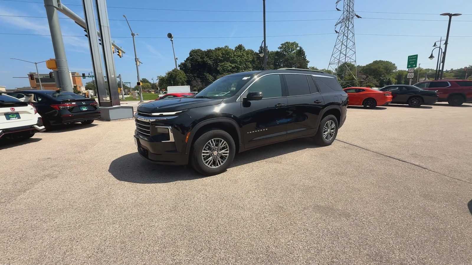 Used 2025 Mosaic Black Metallic Chevrolet LT image 4