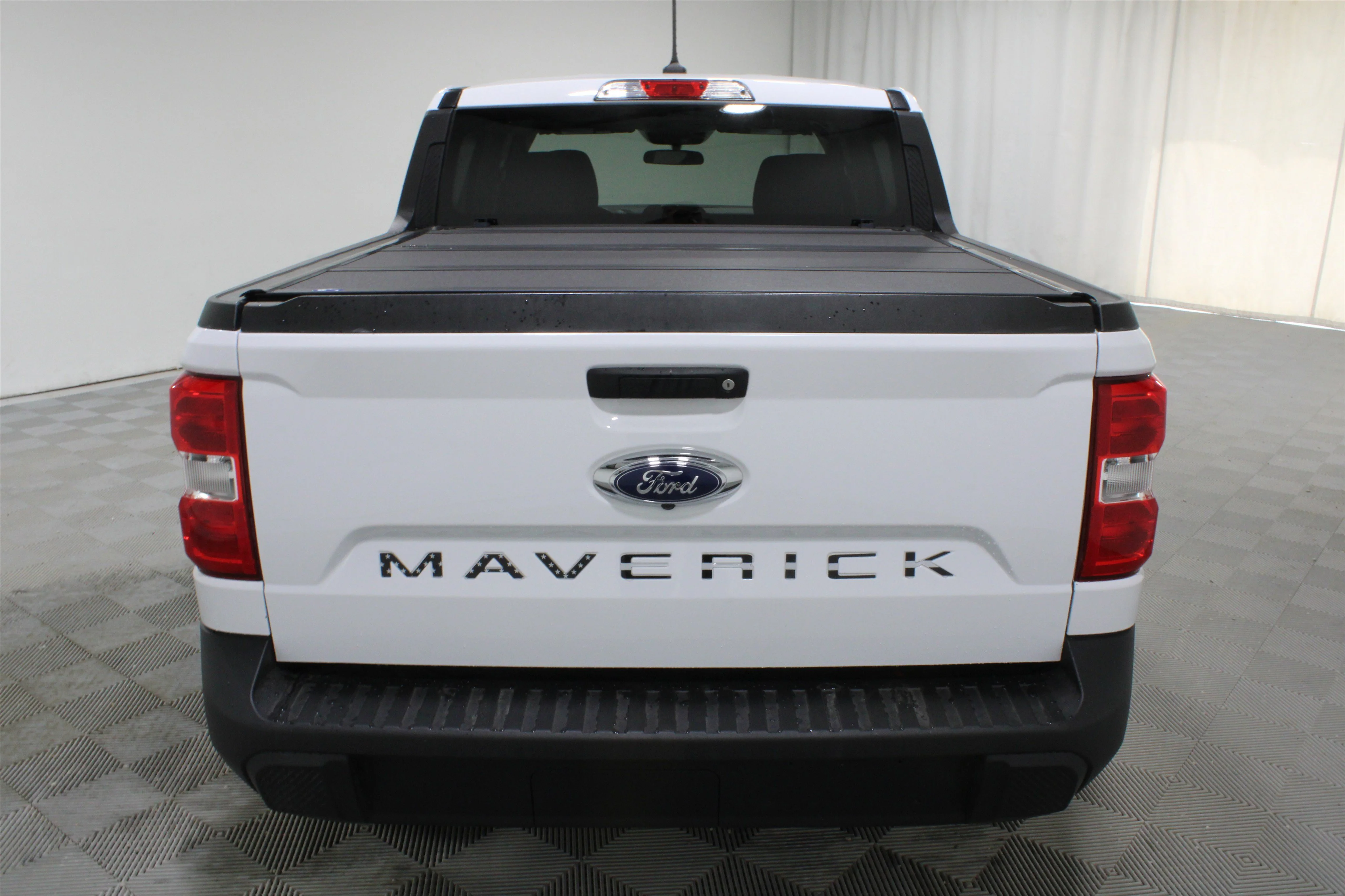 Used 2024 Oxford White Ford XLT image 28