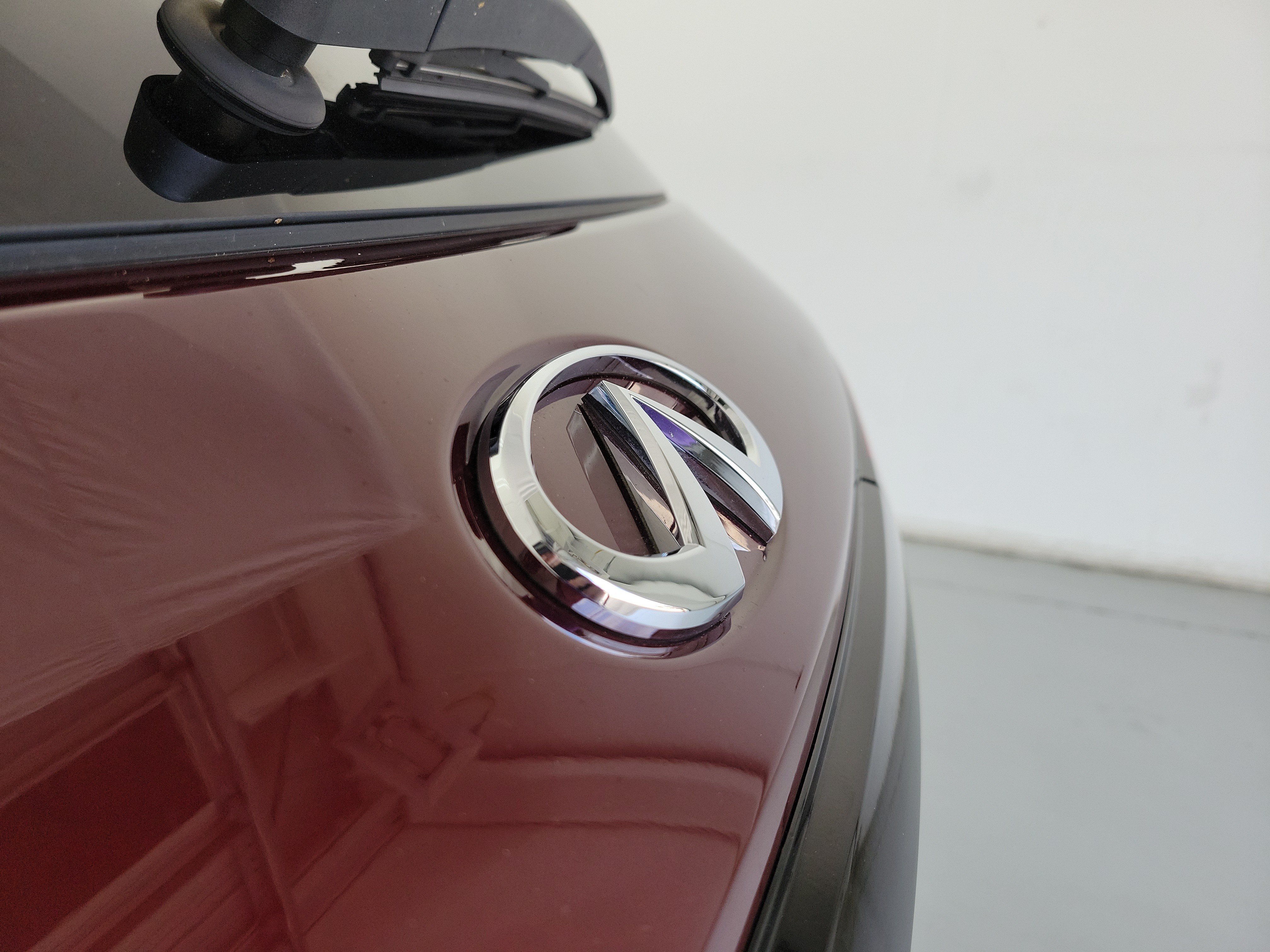 Used 2023 Deep Bordeaux INFINITI LUXE image 9