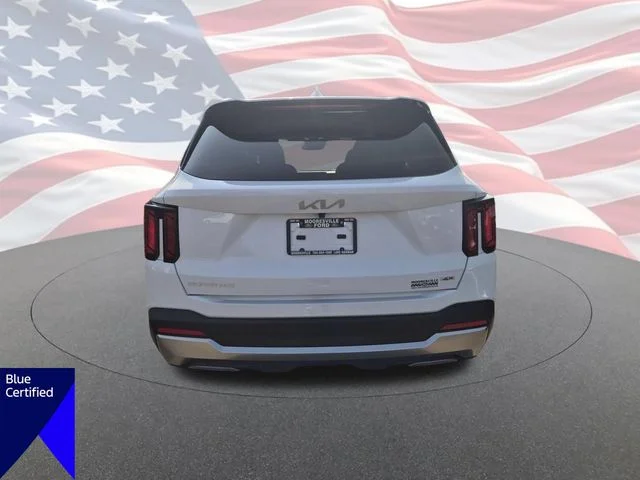 Used 2025 White Kia EX image 4