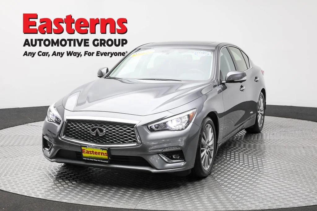 Used 2022 Gray INFINITI LUXE image 1