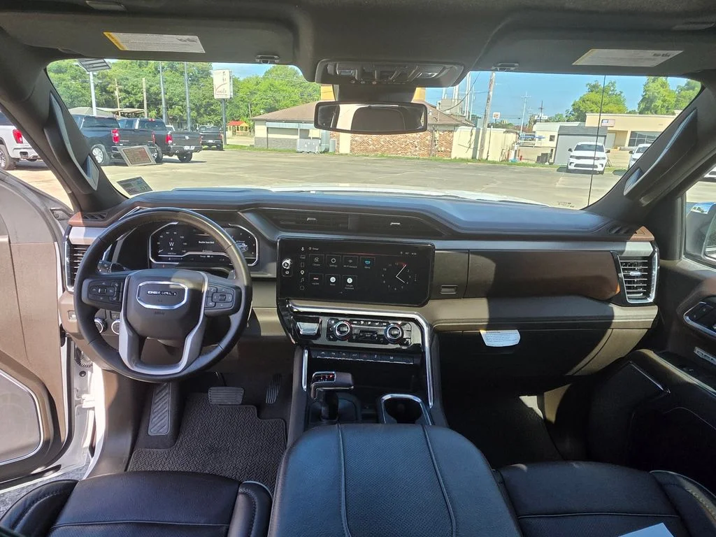 Used 2024 White GMC Denali image 16