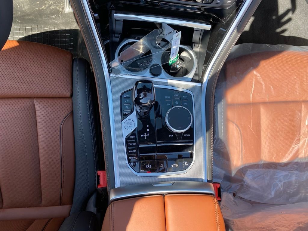 New 2026 San Remo Green Metallic BMW 840i image 11