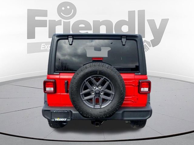 Used 2024 Red Jeep Sport S image 6