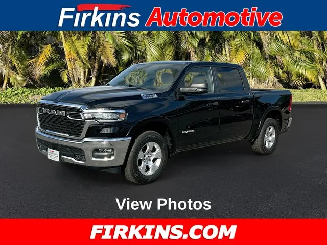 2025 RAM 1500 Big Horn/Lone Star 4x4 Crew Cab 5'7's photo