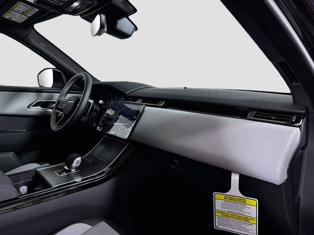 New 2026 Santorini Black Land Rover S image 31