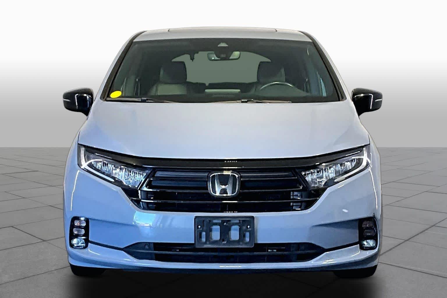 Used 2023 Sonic Gray Pearl Honda Sport image 4