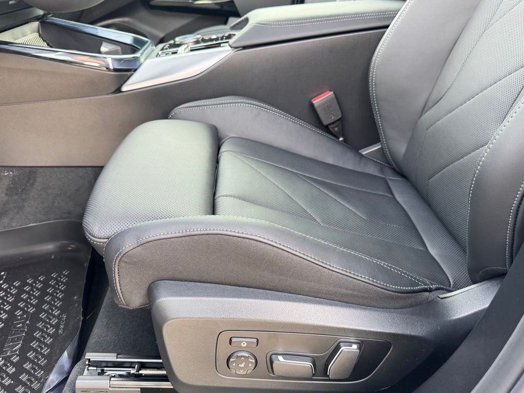 New 2026 Brooklyn Grey Metallic BMW 30 xDrive image 17