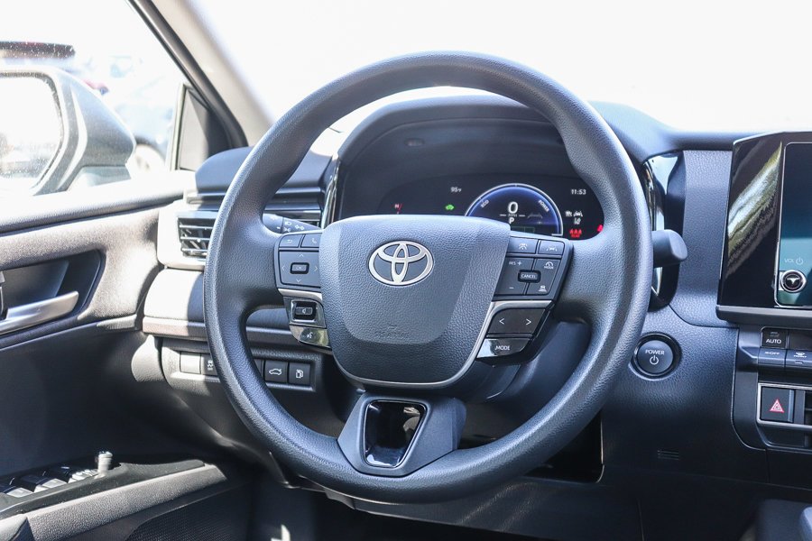 Certified Used 2025  Toyota LE image 16