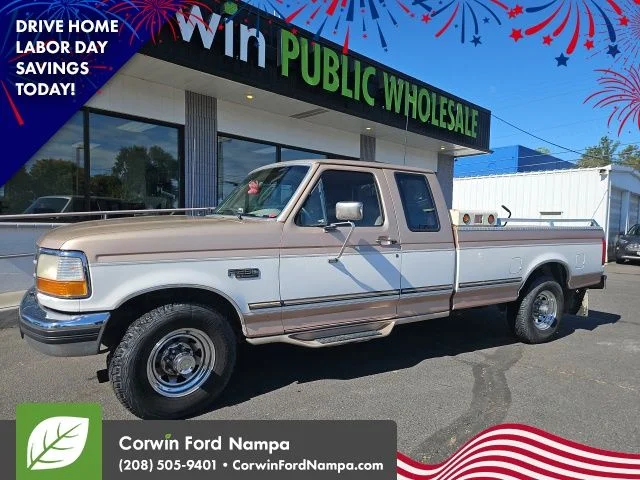 Used 1996 White Ford XL image 1