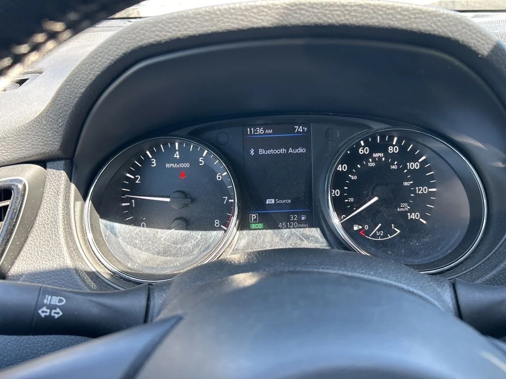 Used 2019 Silver Nissan SL image 20