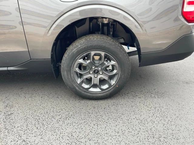 New 2026 Carbonized Gray Metallic Ford XLT image 17