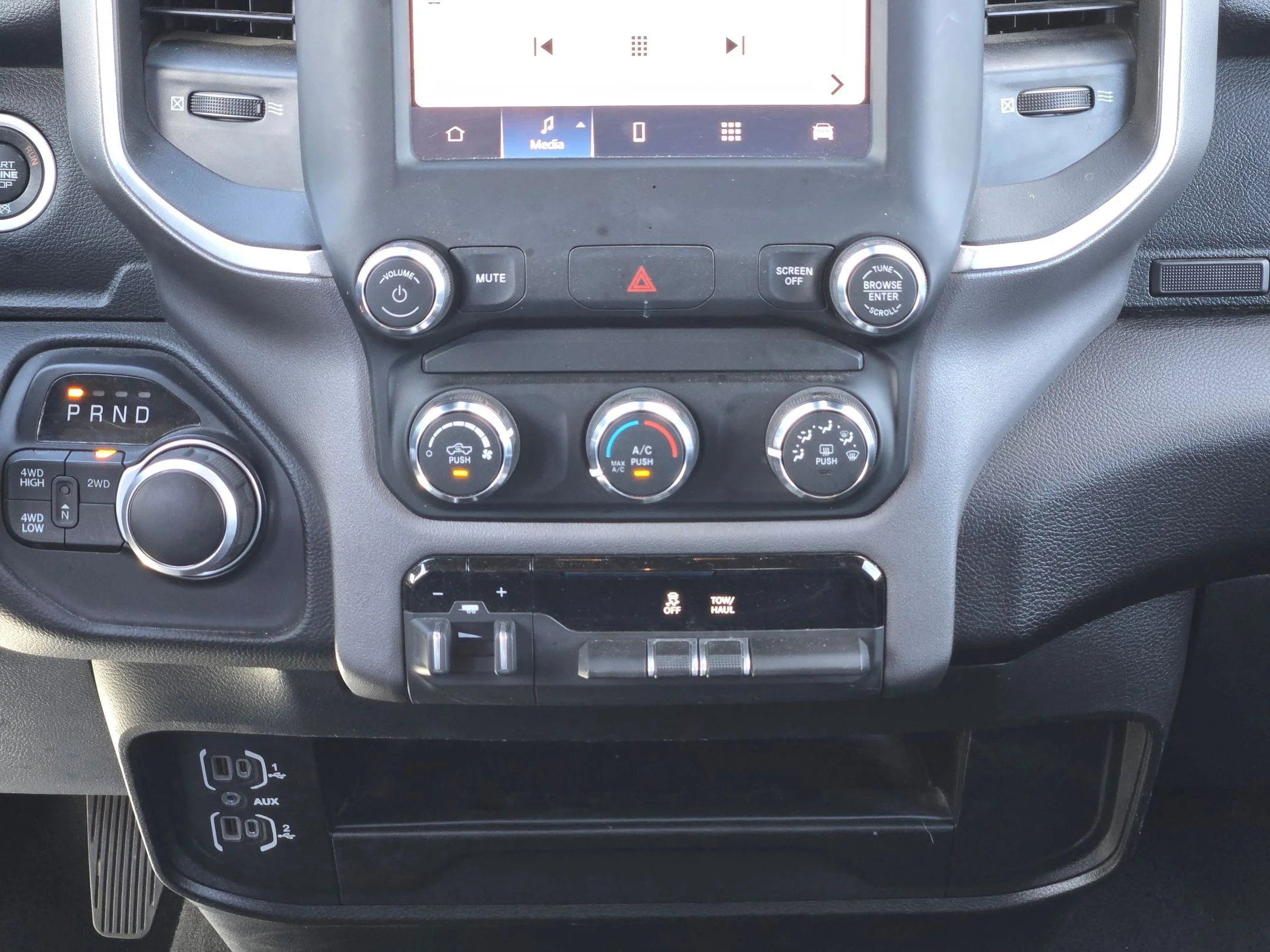 2024 RAM Ram 2500 Pickup Big Horn - Photo 17