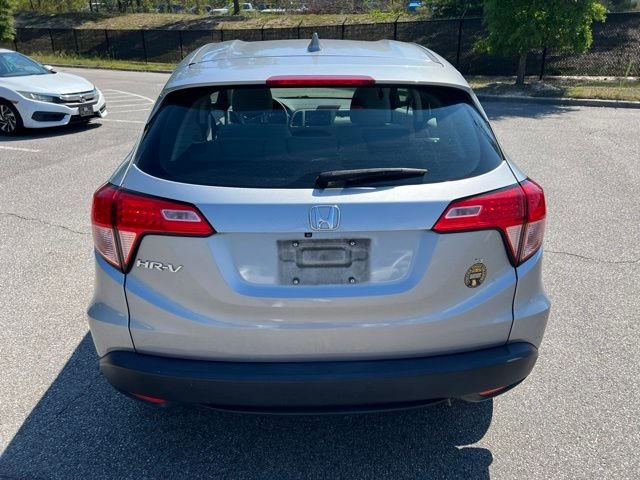Used 2018 Silver Honda LX image 4